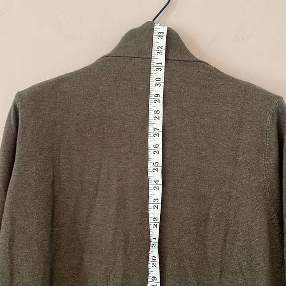 Cardigan - Picture 5 of 9